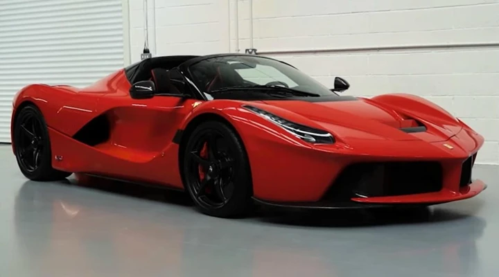 Ferrari LaFerrari Aperta venduta dalla moglie di Ecclestone