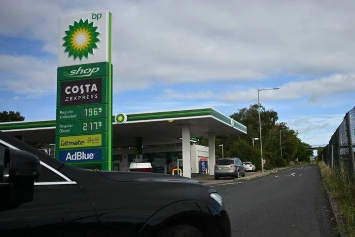 Diesel da record in UK, torna lo spettro del razionamento e del limite a 80 km/h