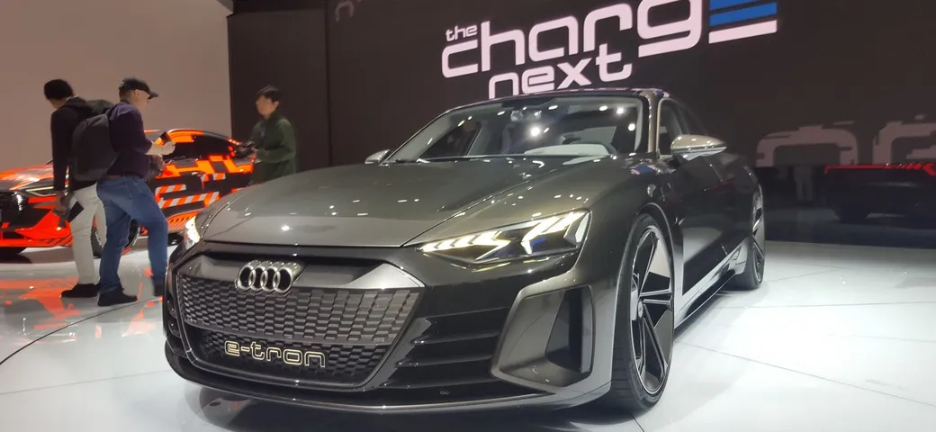 Auto elettriche: Audi A4 e-tron in arrivo nel 2023