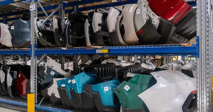 Stellantis lancia su eBay i ricambi auto usati originali SUSTAINera: prezzi più bassi