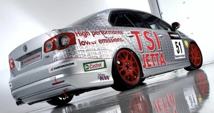 VW Jetta 1.4 TSI Sport 230 CV per le corse inglesi