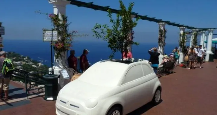 Capri 2010: le Fiat 500C di Fabio Novembre