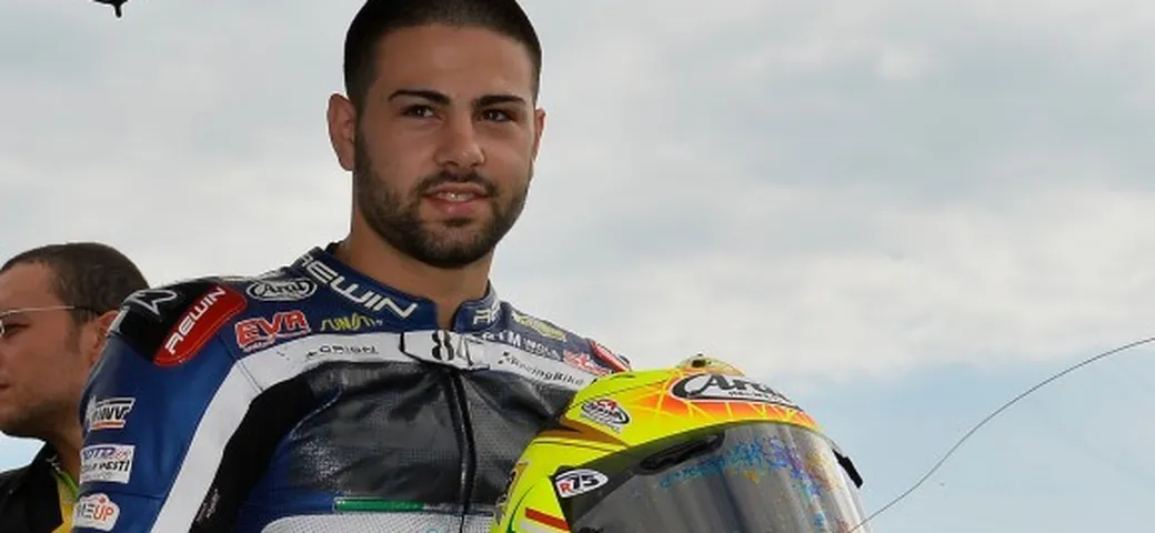 Supersport 2015: Russo con CIA Landlord Insurance Honda