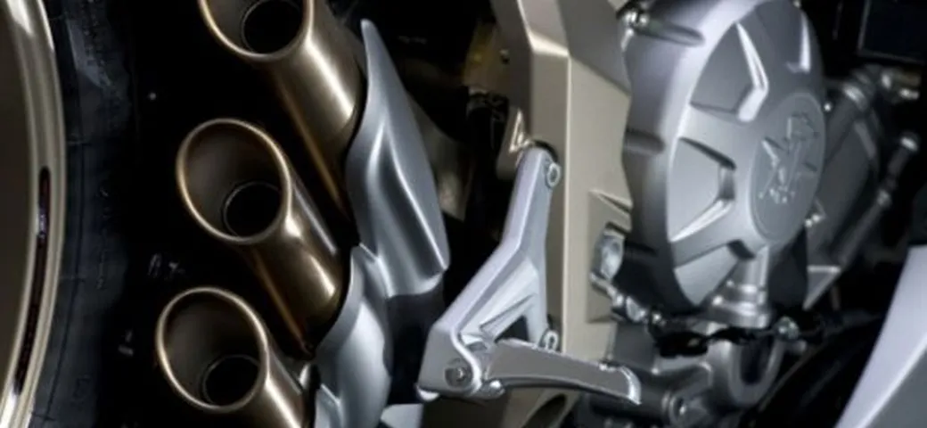 MV Agusta rivela il nuovo motore 800 cc