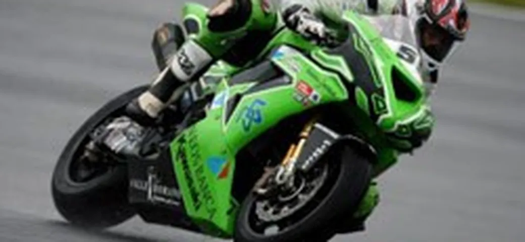 SBK: a Jerez scendono in pista le due Kawasaki