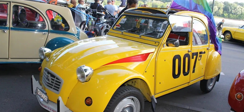 Citroen 2CV, il video dal raduno in Polonia