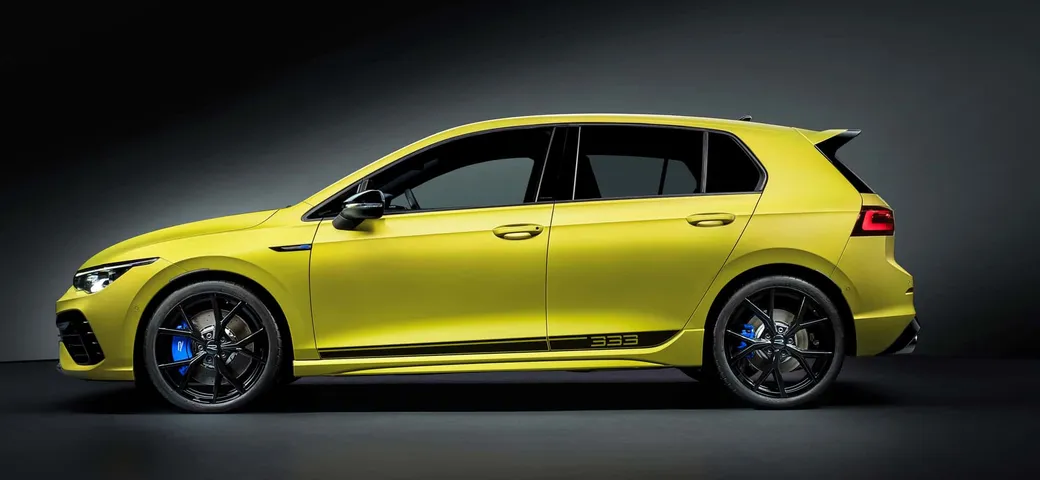 Volkswagen Golf R 333: prime consegne per la Golf più costosa di sempre sold out in 8 minuti