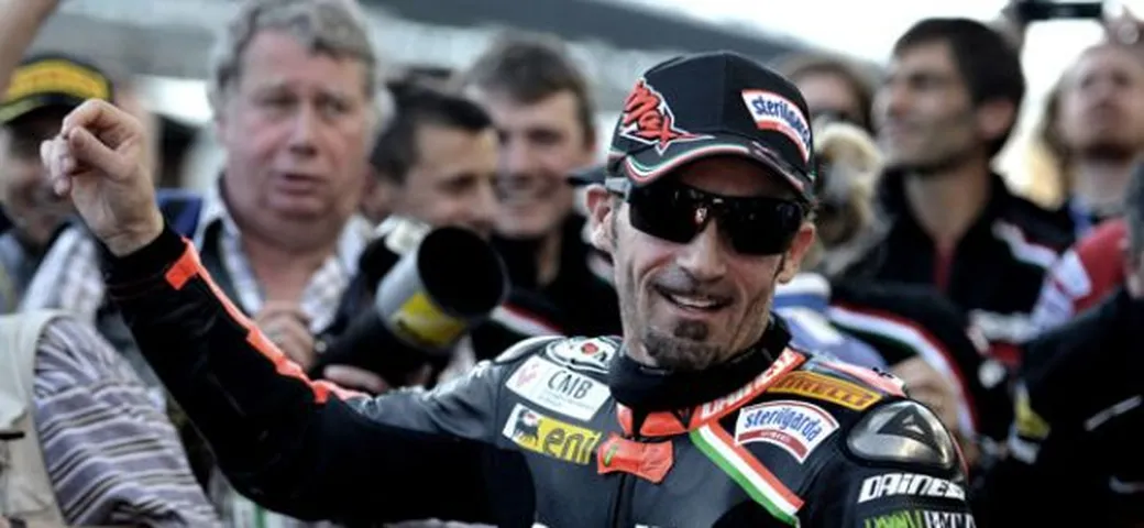 SBK Magny-Cours: è fatta! Max Biaggi, e sei! Grazie 