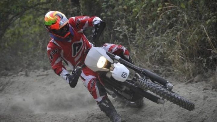 Husqvarna Gamma Enduro 2012: il TEST di Motoblog