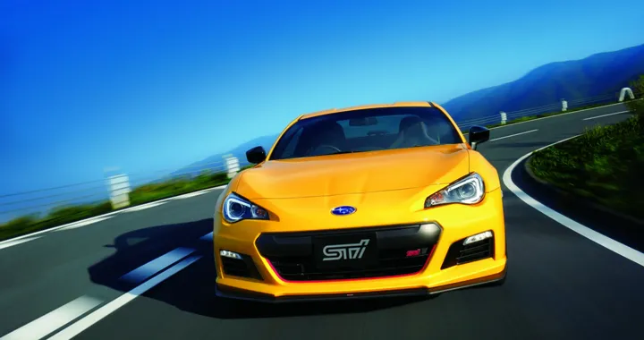 Subaru BRZ Ts 2015: foto e caratteristiche