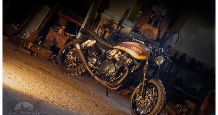 Suzuki GSX750 Inazuma Scrambler by Rock Motorcycles