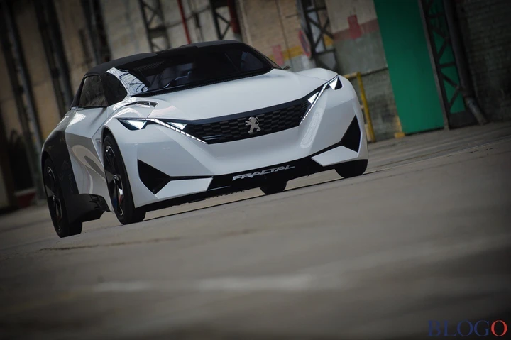 Peugeot Fractal Concept: nuovo video ufficiale