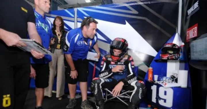 WSBK a Valencia: punti difficili per il Team Yamaha World Superbike