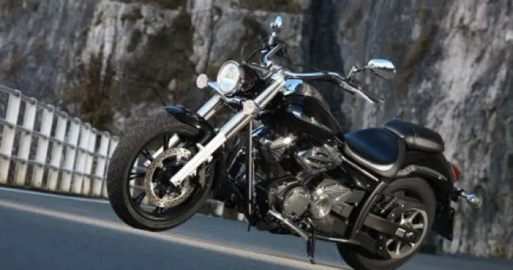 Gallery Yamaha XVS950A Midnight Star 2009