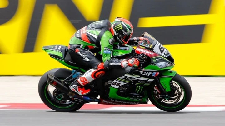 Superbike: Tom Sykes con Kawasaki fino al 2018