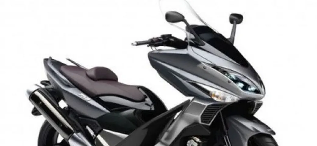 Prime indiscrezioni sul probabile Yamaha T-Max 750 in arrivo nel 2010