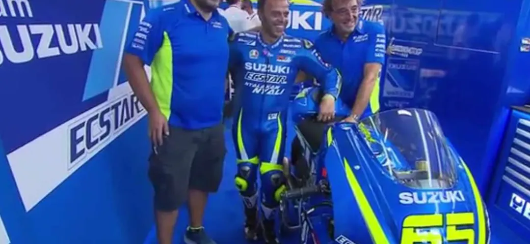 Suzuki GSX-RR MotoGP: un giro a Brno con Loris Capirossi [Video]