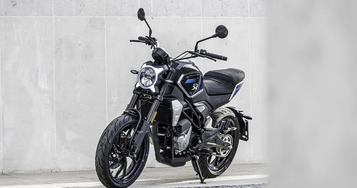 CFMoto svela la nuova 300CL-X Heritage: caratteristiche e prezzo
