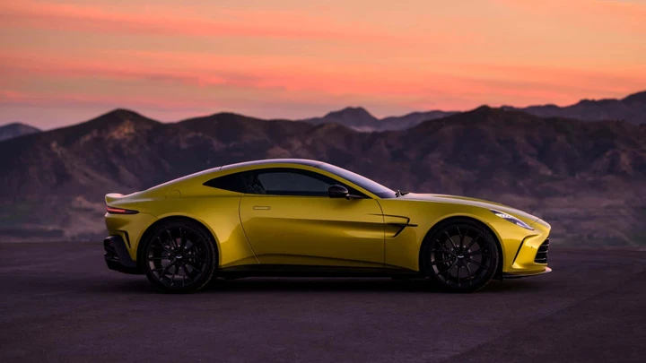 Aston Martin vantage 2024