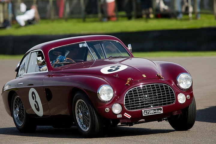 Ferrari 212 Export: la storia della versatile auto di Maranello