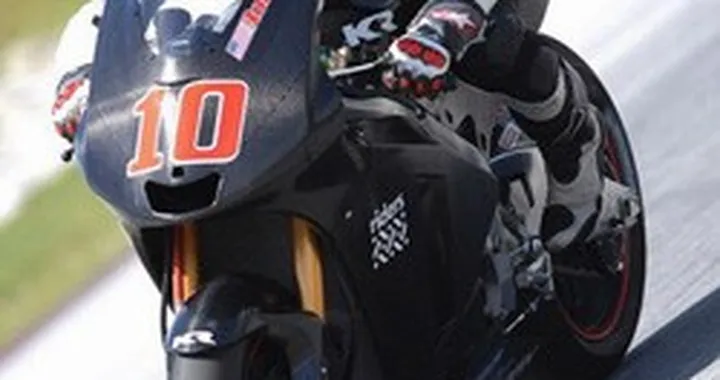 Roberts Jr e Checa si sono scambiati la moto