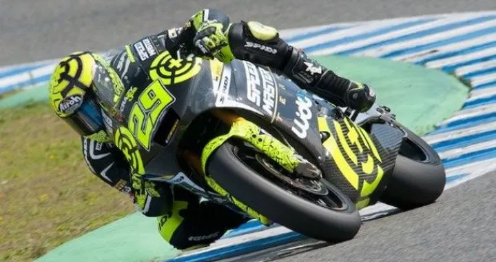 Moto2, Brno: trionfo di Andrea Iannone contro un coriaceo Marquez.