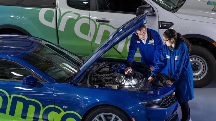 Compagnia petrolifera sviluppa motore ibrido: 35% di consumi in meno