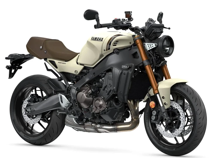 Look rétro, cuore racing: Yamaha XSR900 2025 fa impazzire i fan