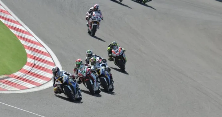 SBK: fine di un epoca, dal 2015 solo moto EVO