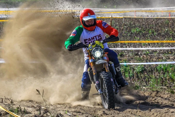 ingrandisci immagine