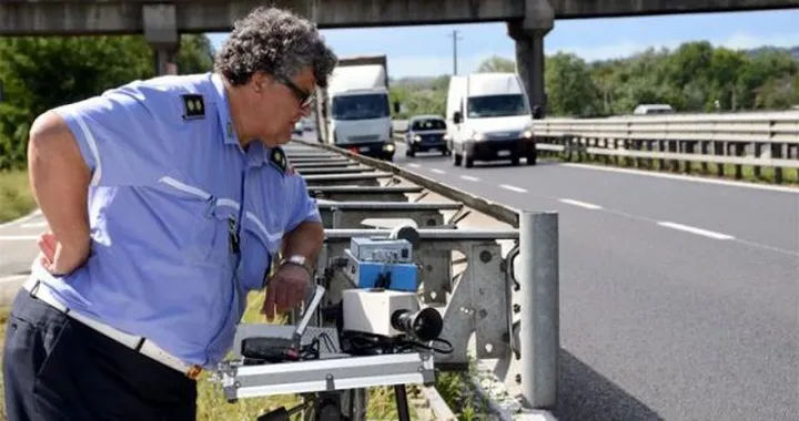 Autovelox: multa valida solo se c'è la revisione