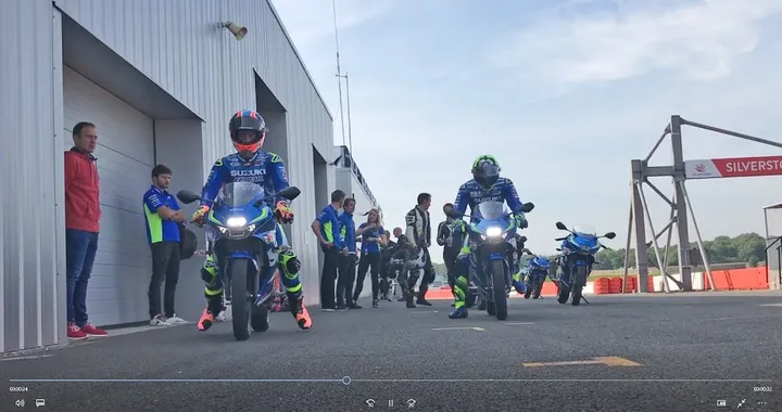 IANNONE &amp; RINS RIDE THE NEW GSX-R125
