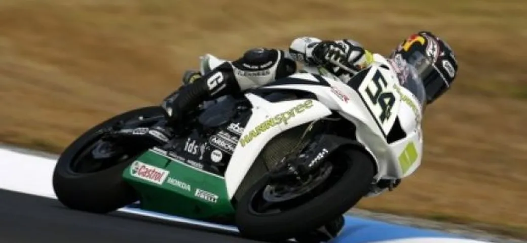 WSS: Lascorz domina la seconda sessione, ma nei tempi complessivi è Sofuoglu il più veloce
