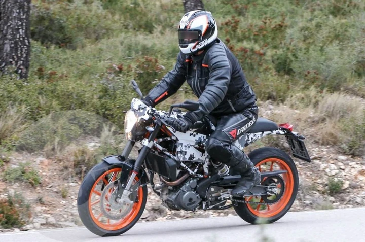 Husqvarna Vitpilen 401: prime foto spia