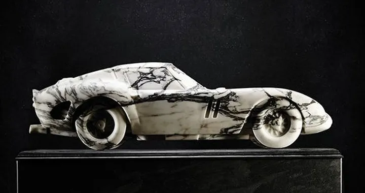 Ferrari 250 GTO: un esemplare è realizzato in marmo!