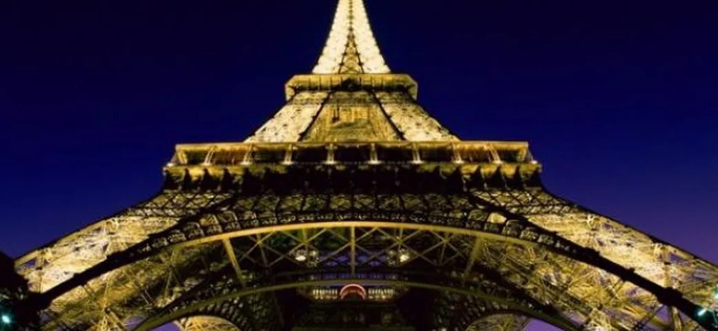 Il Comune di Parigi vuole mettere al bando i SUV dalla città