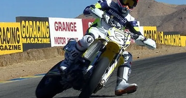 Biaggi sul motard con i fratelli Hayden