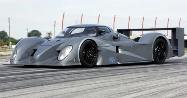 Bentley Speed 8: in Bulgaria c'è chi prova a replicarla