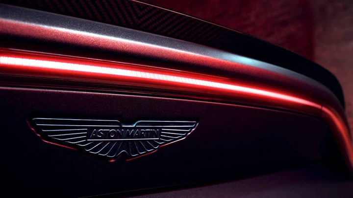 Il destino di Aston Martin sospeso tra il sogno di Stroll e l’ombra di Geely