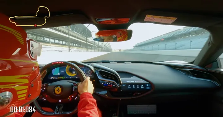 La Ferrari SF90 Stradale fa il record sul circuito di Indianapolis [Video]