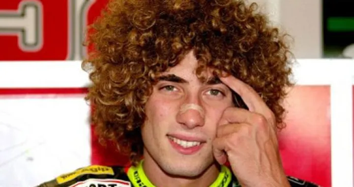 Simoncelli in corsa a Imola con l'Aprilia RSV4? Cui prodest?