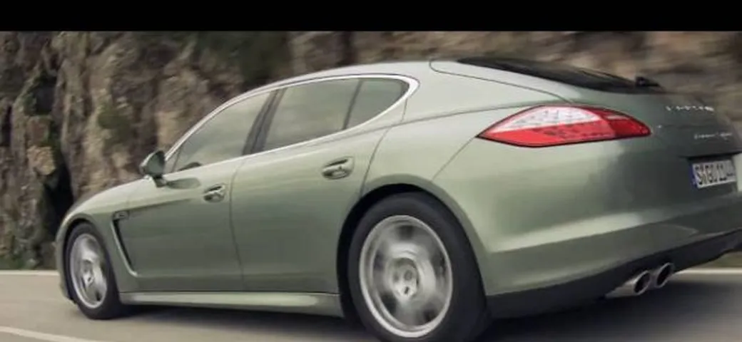 Porsche Panamera S Hybrid: primo video ufficiale