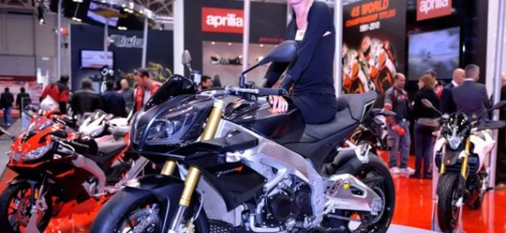 Aprilia Tuono V4R 2011, reginetta del MotoDays 2011?