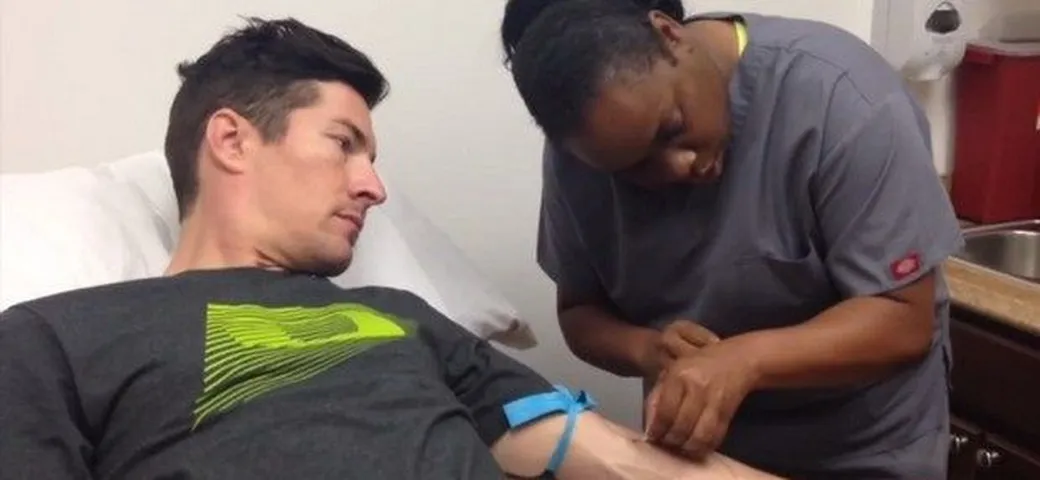 MotoGP: Nicky Hayden spiega il problema al polso in un video