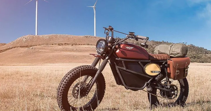 Moto Scrambler elettriche: la Fly Free Smart Desert