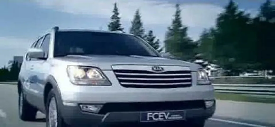 Kia Borrego FCEV: il SUV a idrogeno sul mercato nel 2015