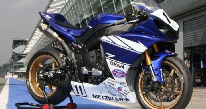 Yamaha R Series Cup 2010 al via a Vallelunga