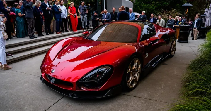 Esordio negli USA per l'Alfa Romeo 33 Stradale: "L'auto più sexy"