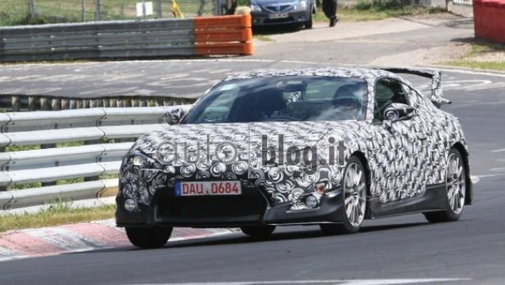 Toyota FT-86: pensata per veri appassionati ?