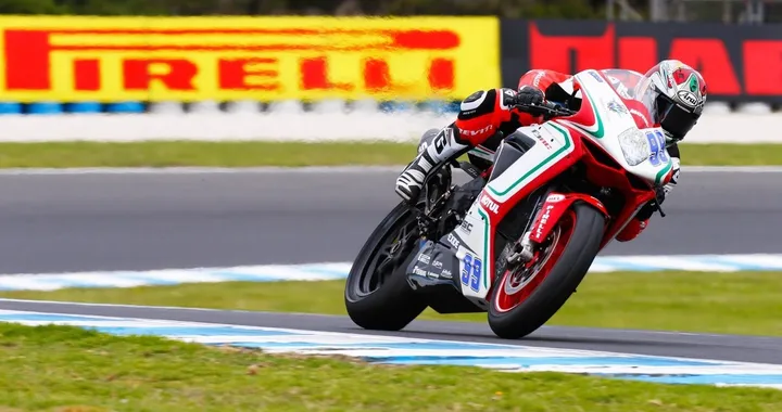 Supersport: Jacobsen e MV Agusta in pole